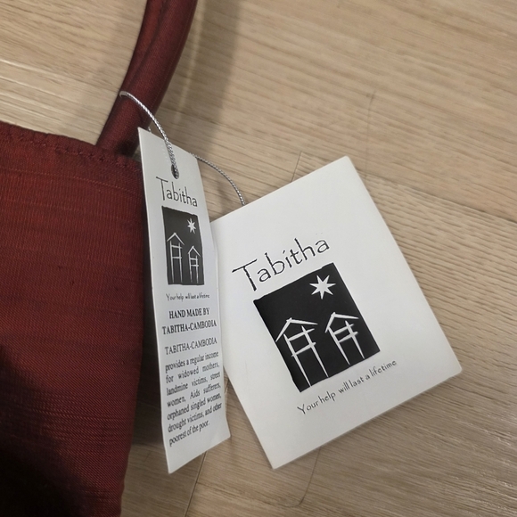 NEW Tabitha Dark Red 100% Hand Woven Cambodia Silk Y2K Mini Purse Handbag - Picture 6 of 8